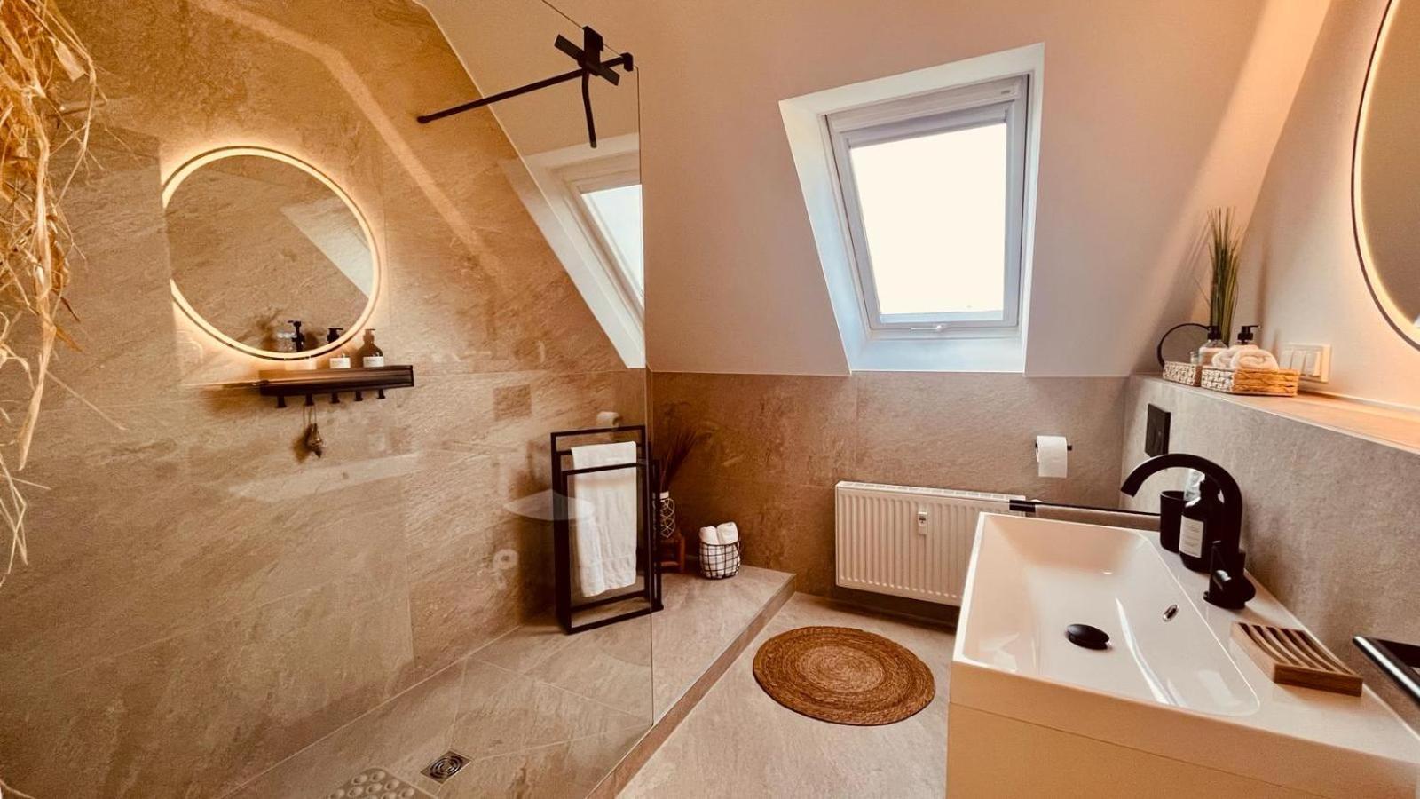 Apartment Am Schloss - Air Saarbrücken Eksteriør bilde