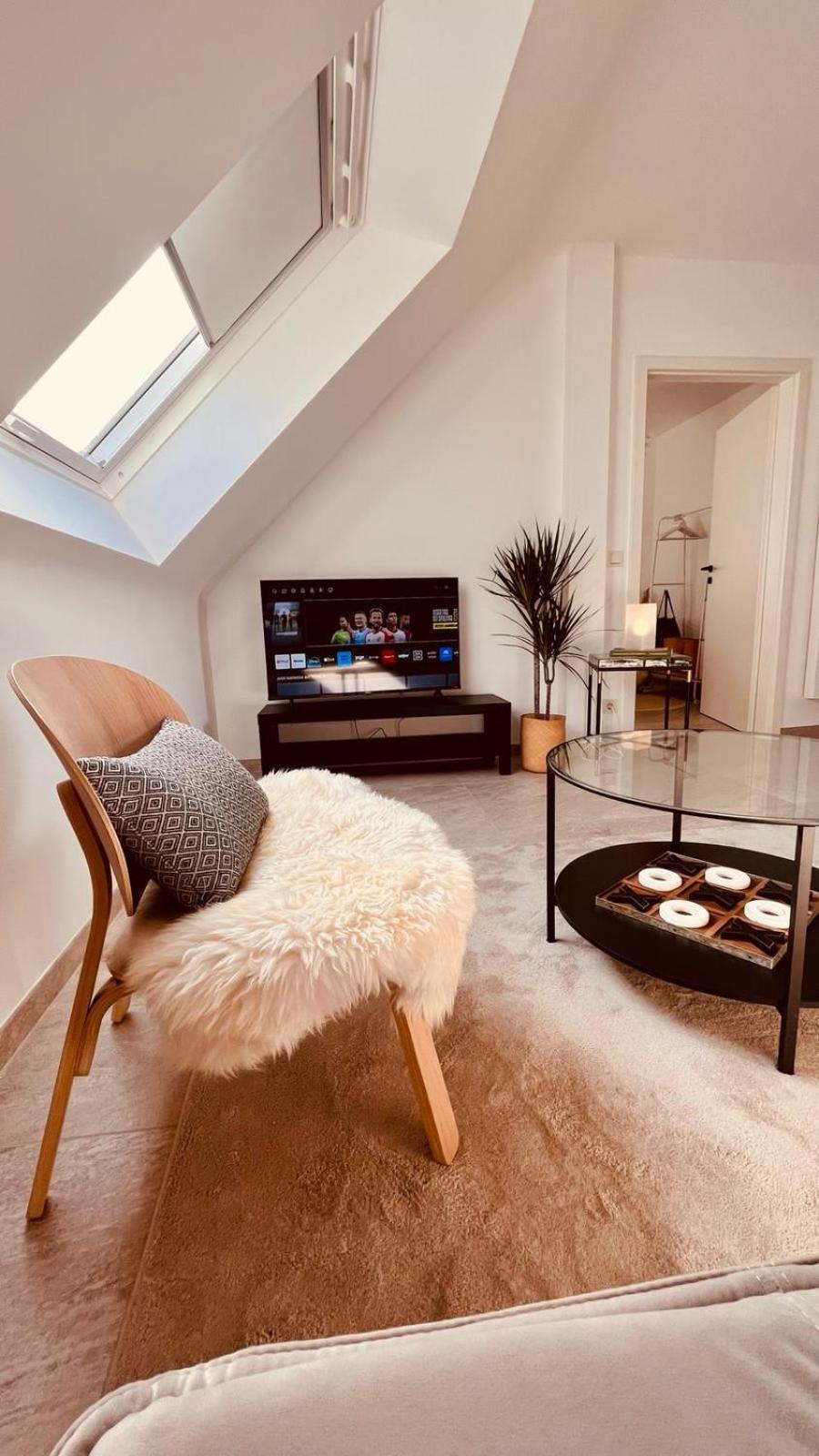 Apartment Am Schloss - Air Saarbrücken Eksteriør bilde